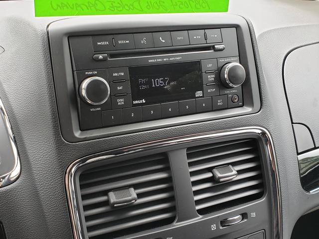 Used 2016 Dodge Grand Caravan SE image 22