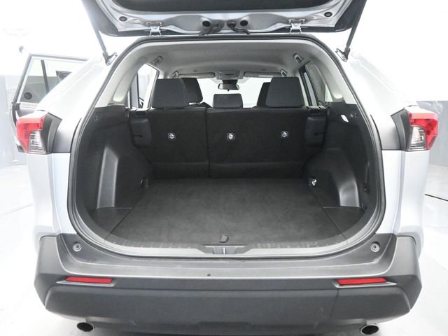 Used 2024 Toyota RAV4 LE image 8