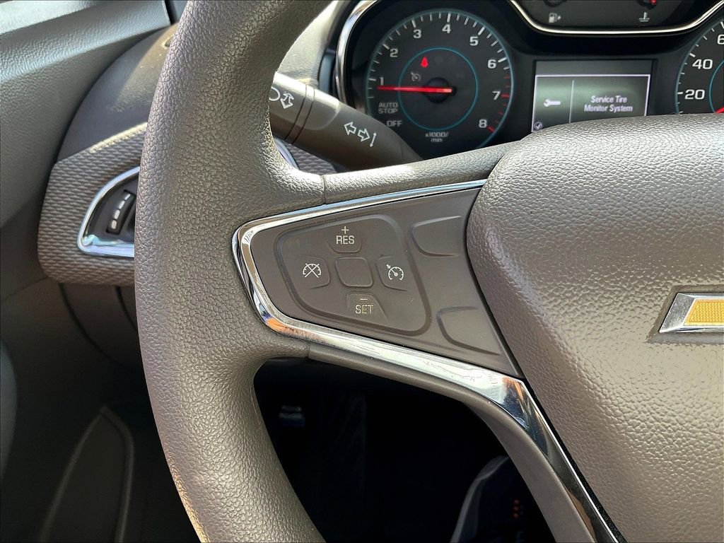 Used 2018 Chevrolet Cruze LT FWD image 11