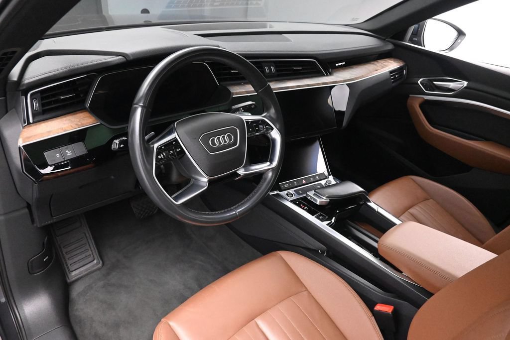 Used 2022 Audi e-tron Premium AWD/4WD image 14
