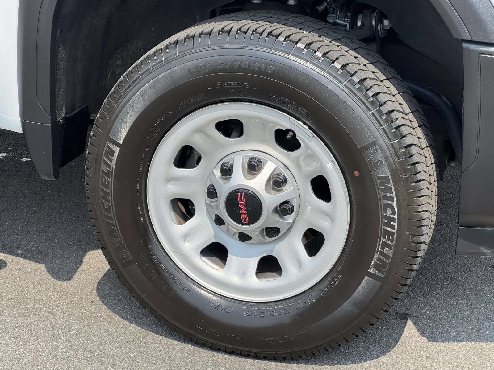 Used 2024 GMC Sierra 3500 Pro RWD image 7