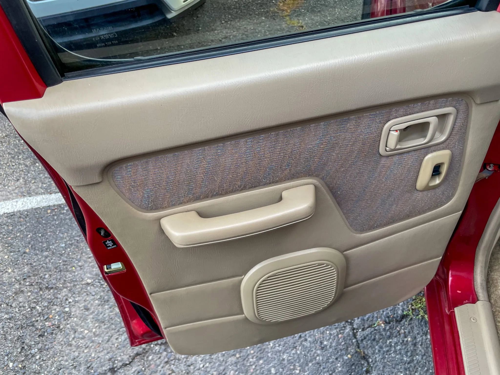 Used 2000 Nissan Frontier XE image 29