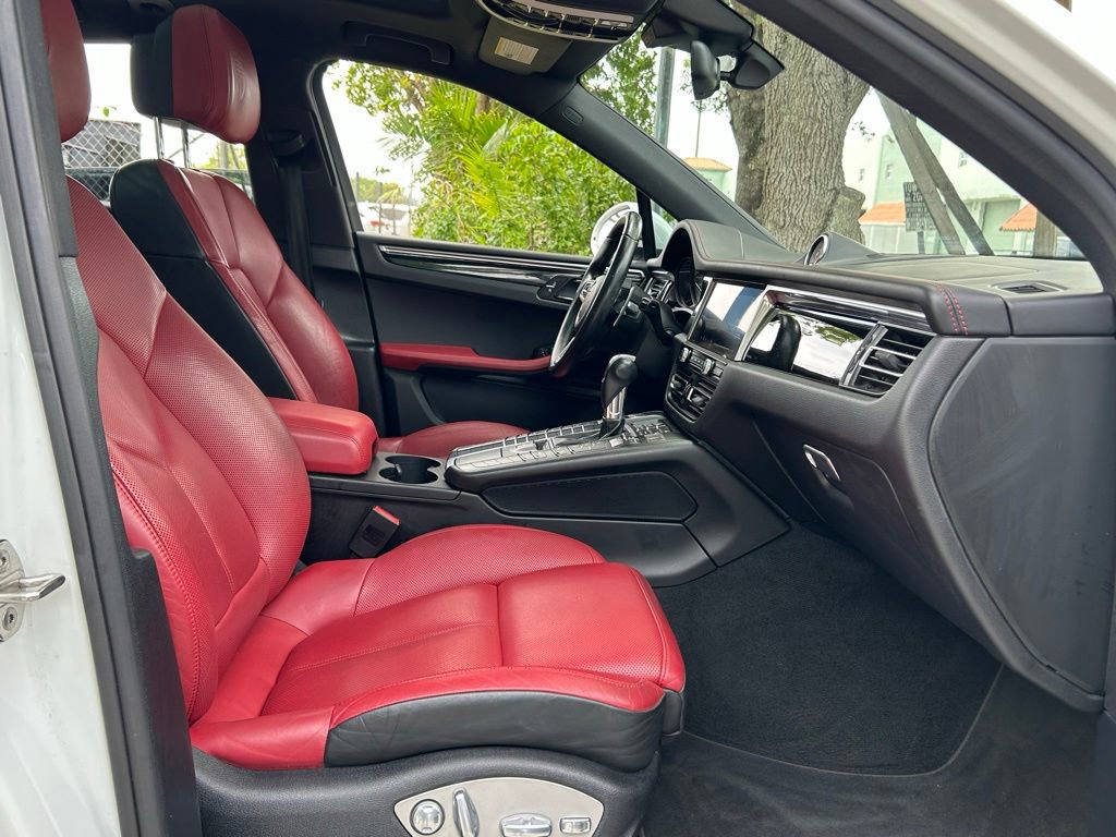 Used 2020 Porsche Macan S AWD/4WD image 46