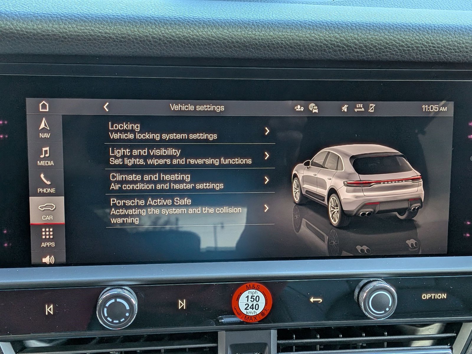 New 2026 Porsche Macan AWD/4WD image 18
