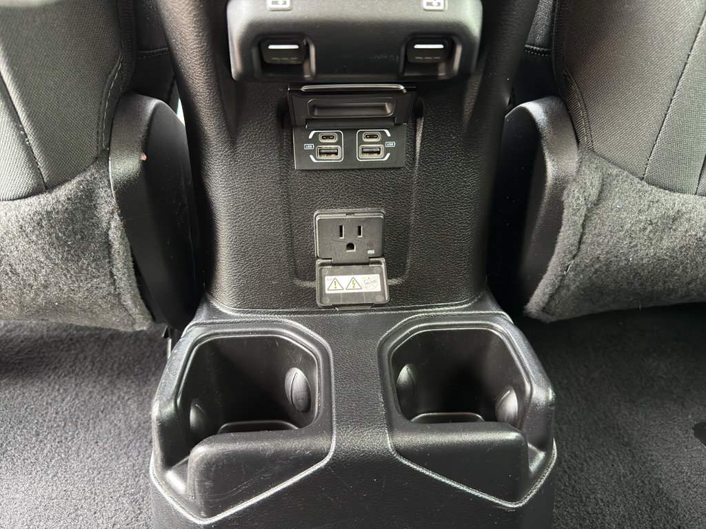 Used 2021 Jeep Wrangler Unlimited Sahara w/ Uconnect 4C Nav & Sound Group AWD/4WD image 33