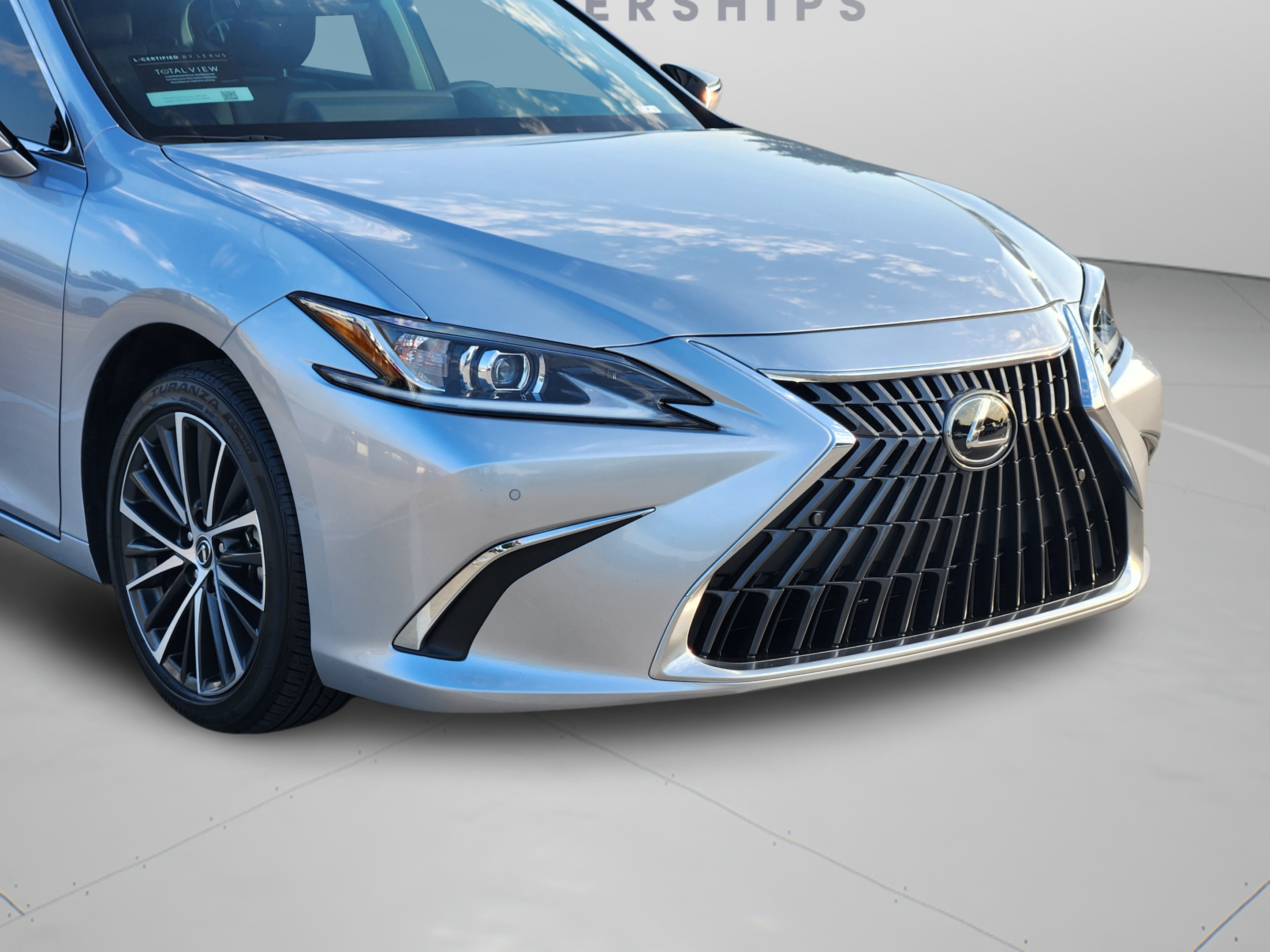 Certified 2025 Lexus ES 350 w/ Premium Package FWD image 40