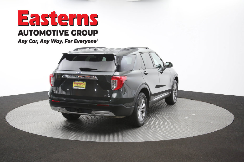 Used 2023 Ford Explorer XLT w/ Equipment Group 202A AWD/4WD image 46