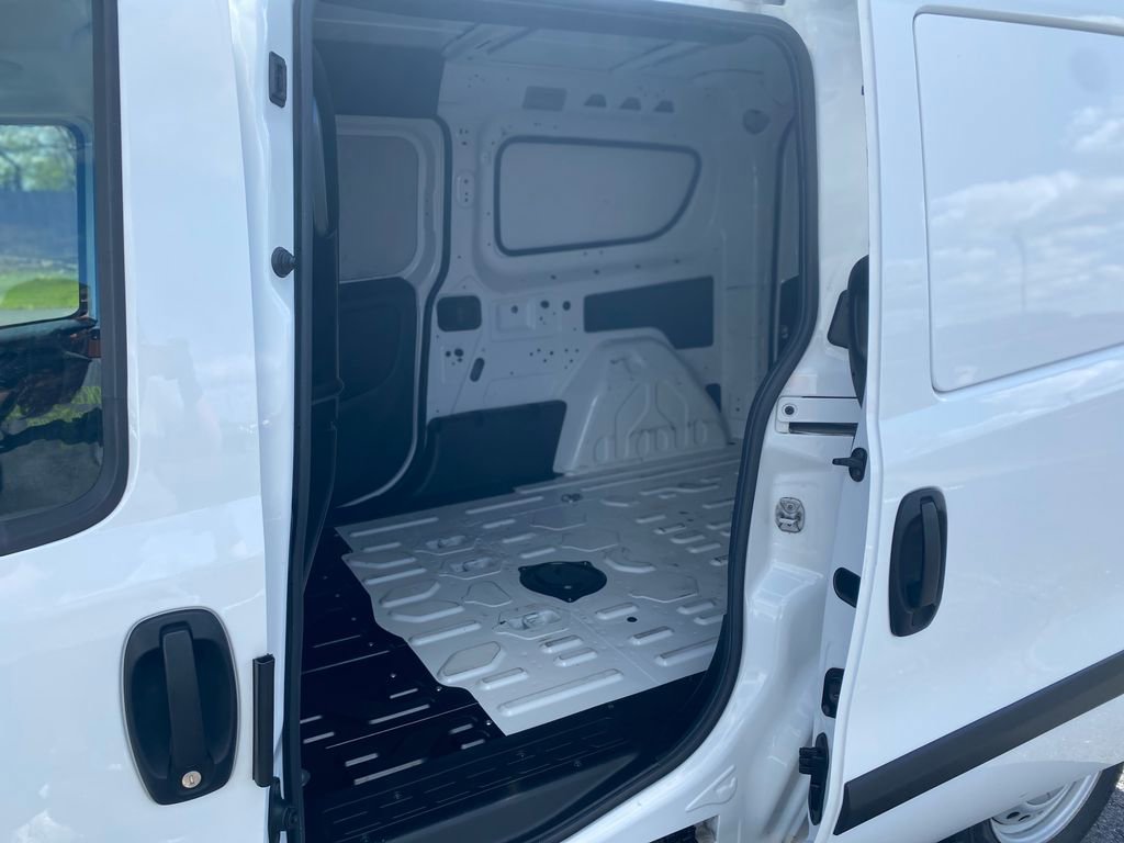 Used 2022 RAM ProMaster City Tradesman FWD image 21