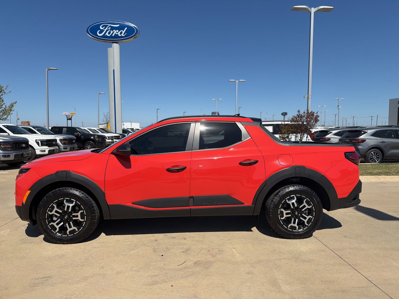 Used 2025 Hyundai Santa Cruz XRT image 2