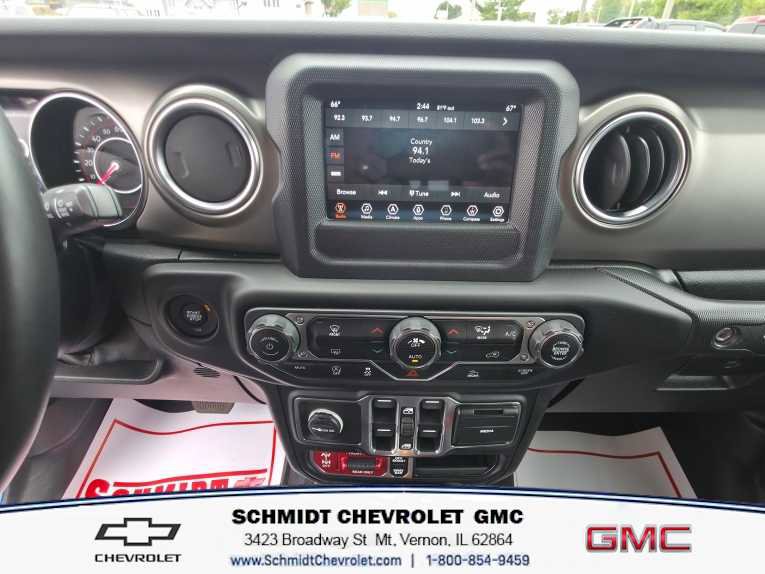 Used 2020 Jeep Gladiator Rubicon w/ Trailer Tow Package image 15