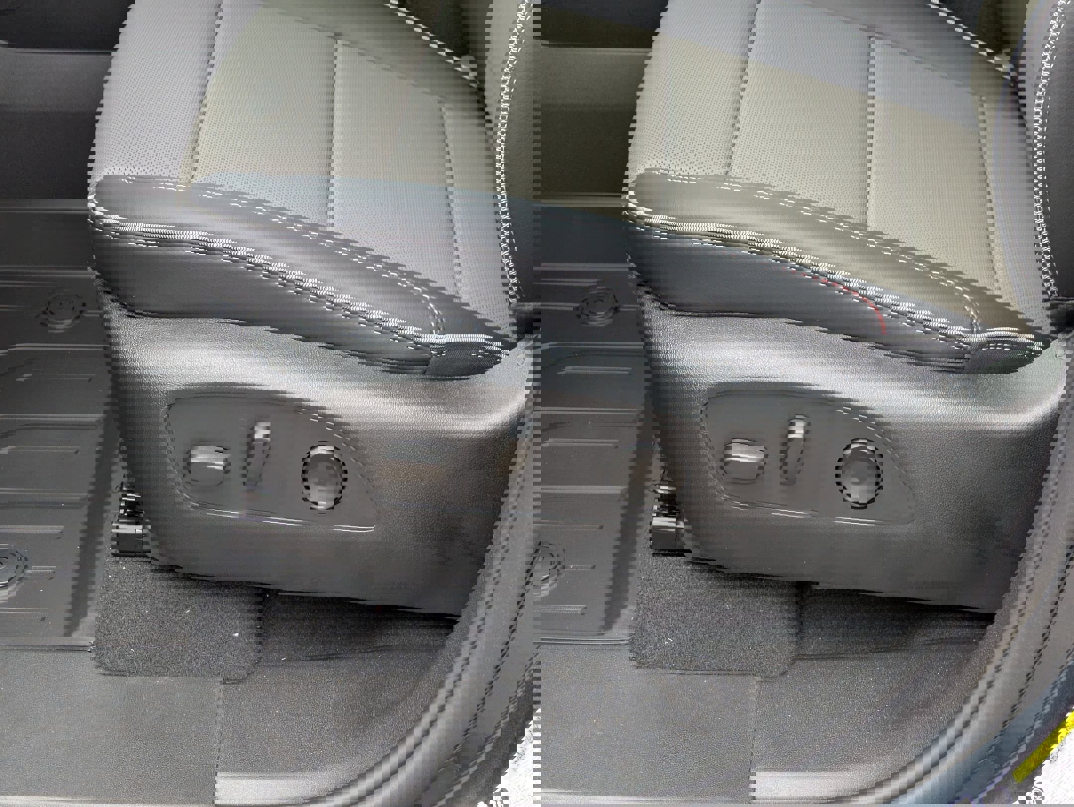 New 2026 Chevrolet Silverado EV Trail Boss w/ Premium Package image 12