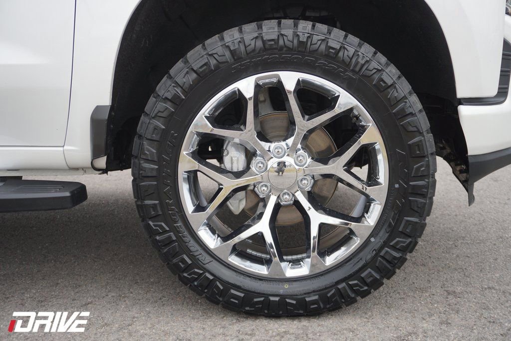 Used 2019 Chevrolet Silverado 1500 High Country image 14