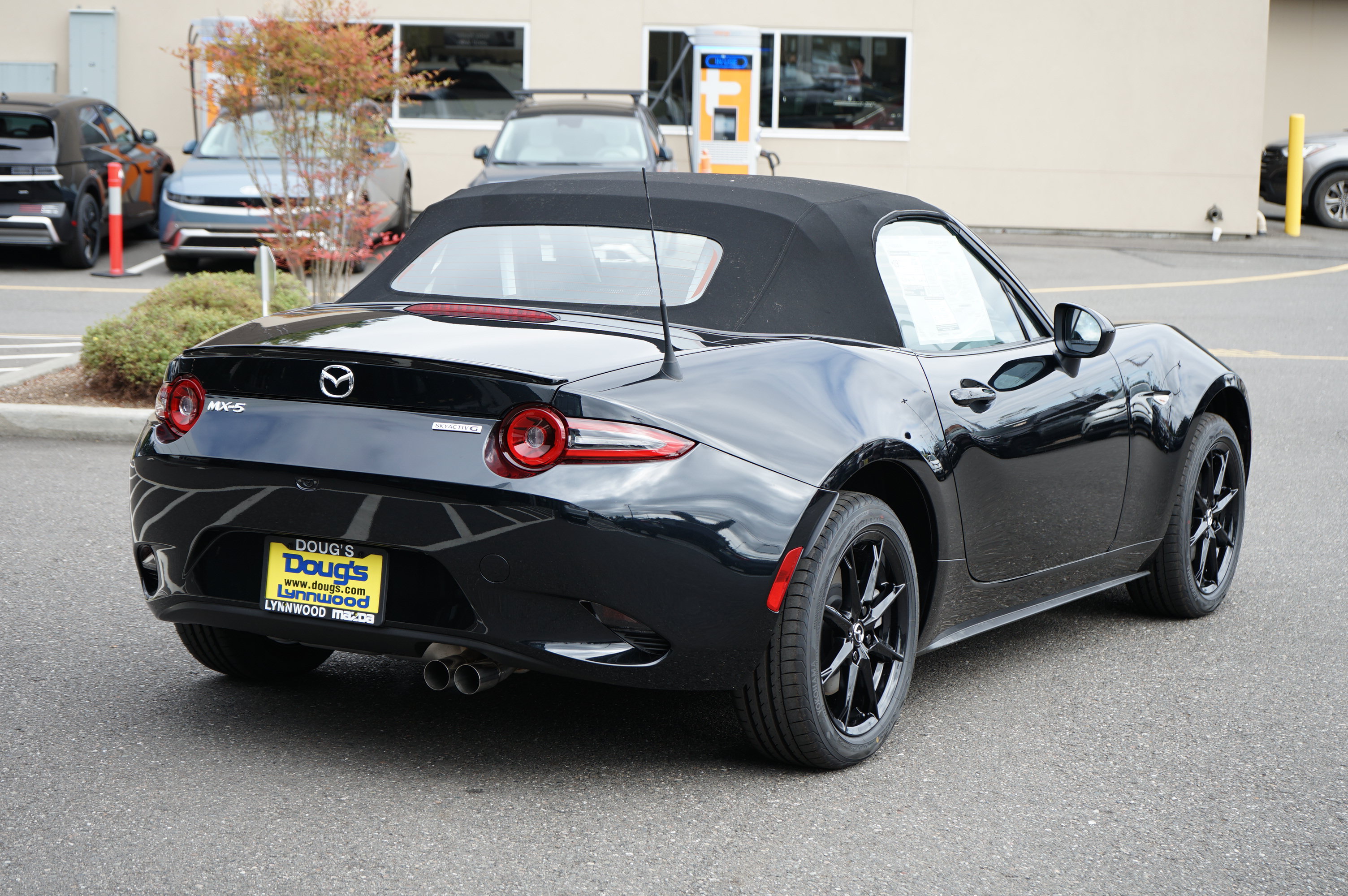 New 2026 MAZDA MX-5 Miata Sport w/ Weather Package RWD image 4