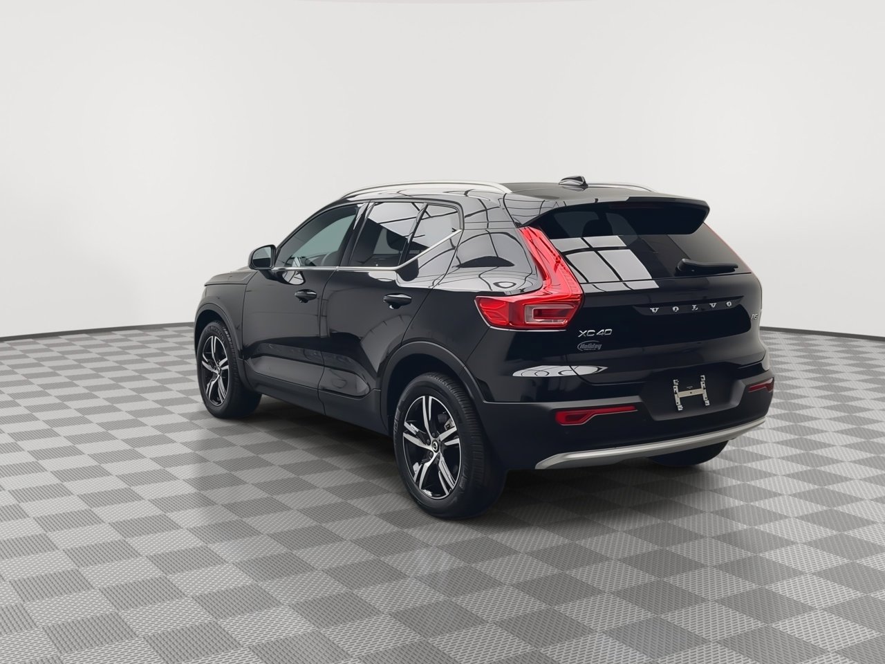 Used 2025 Volvo XC40 B5 Core video 2