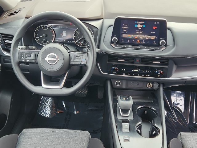 Used 2023 Nissan Rogue SV FWD image 27