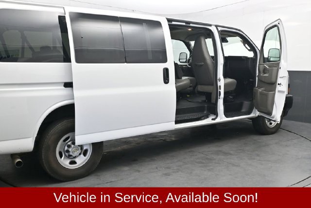 Used 2024 Chevrolet Express 3500 LS RWD image 46