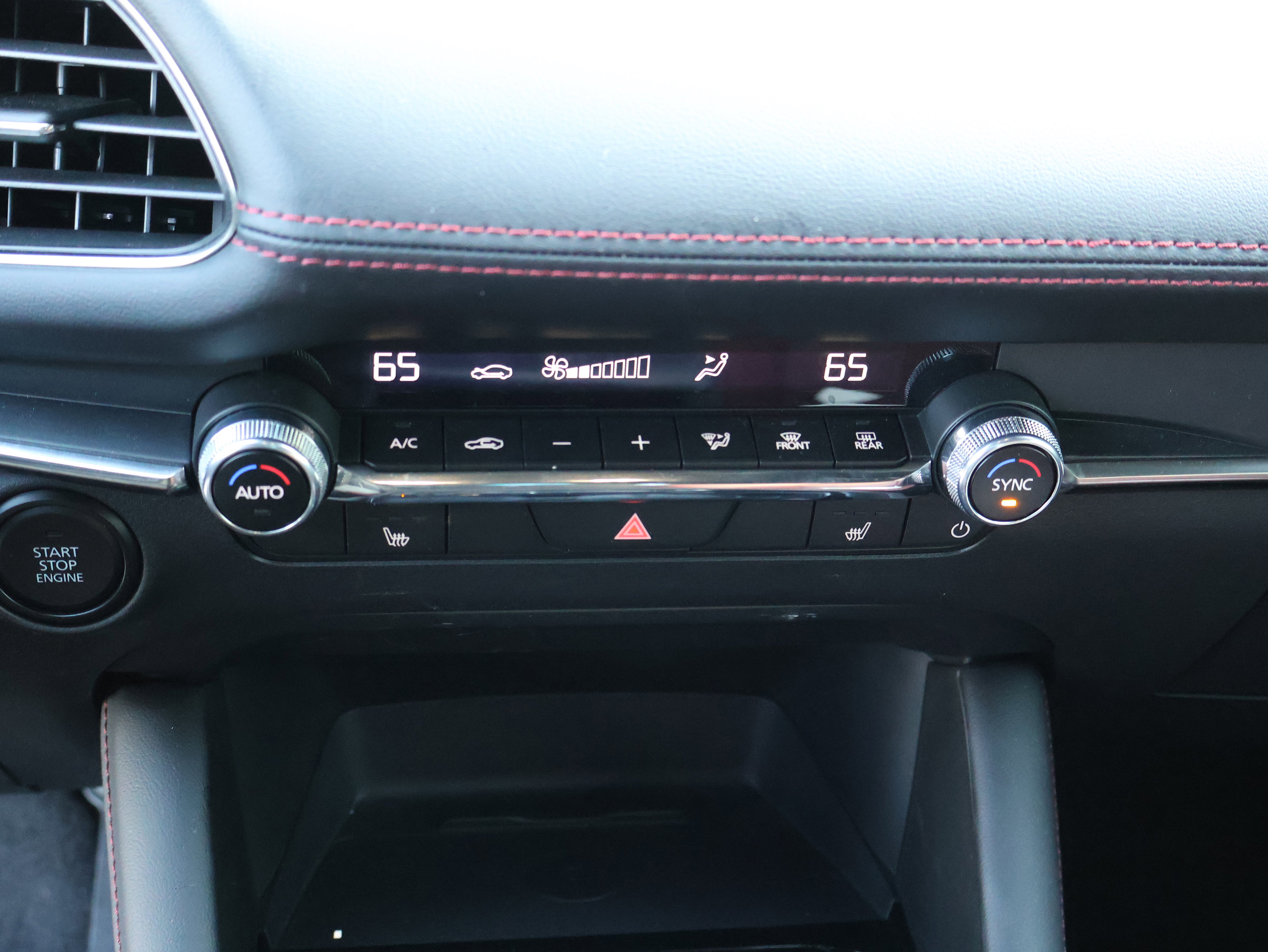 Certified 2025 MAZDA MAZDA3 Carbon image 25