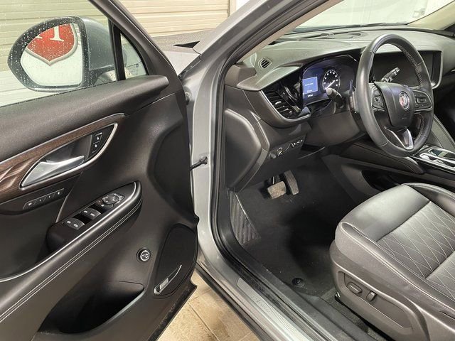 Used 2023 Buick Envision Avenir image 13