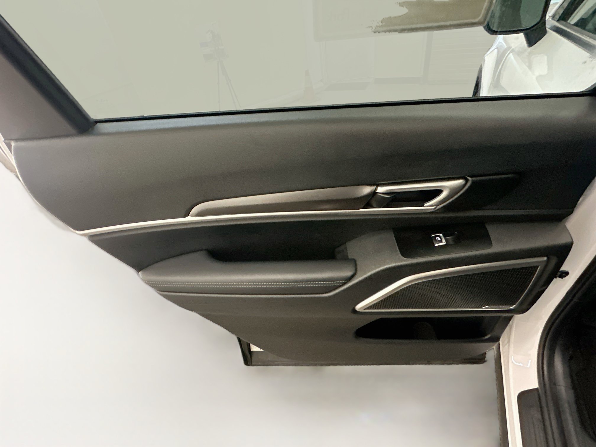 Used 2025 Kia Telluride S AWD/4WD image 27