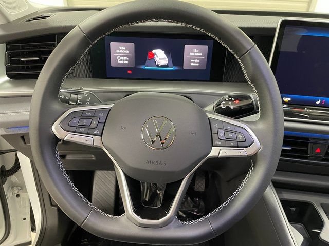 New 2026 Volkswagen Tiguan SE AWD/4WD image 17