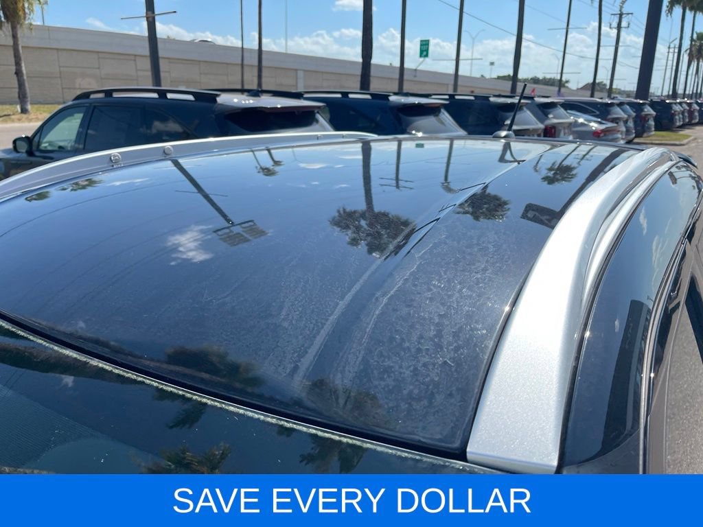 Used 2020 Nissan Kicks SR w/ SR Premium Package FWD image 22