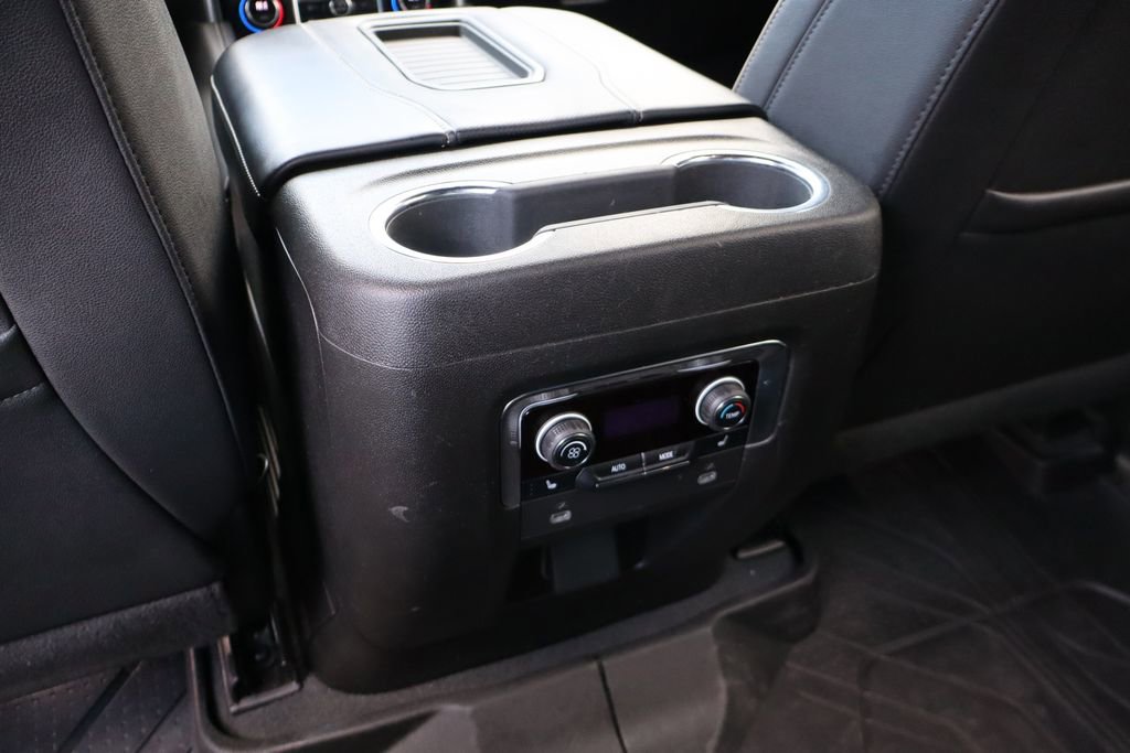 Used 2023 Chevrolet Suburban Premier image 48