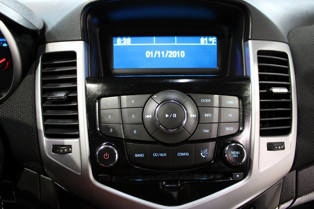 Used 2014 Chevrolet Cruze LT image 15