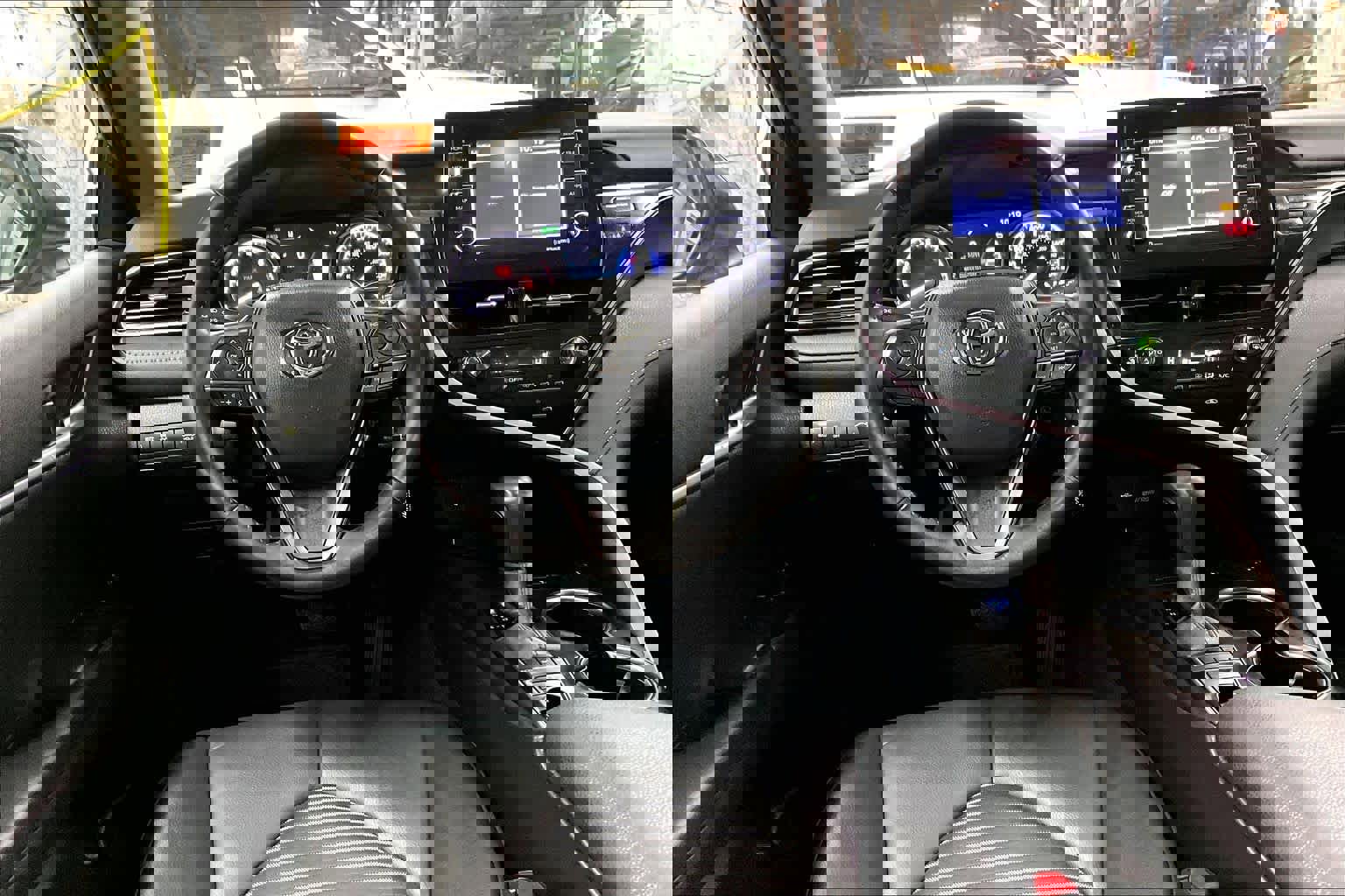 Certified 2024 Toyota Camry SE w/ Cold Weather Package image 6