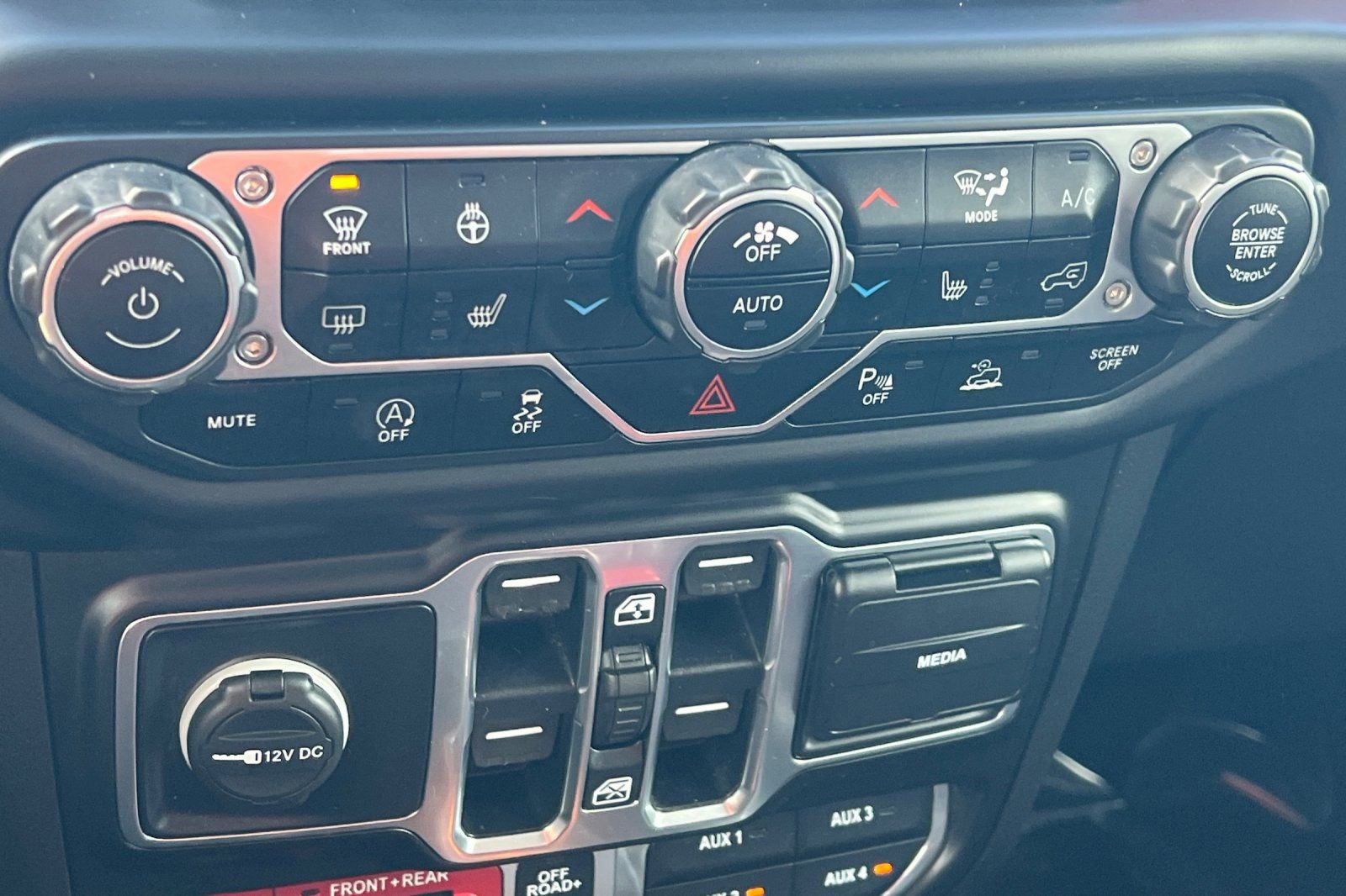 Used 2020 Jeep Gladiator Rubicon AWD/4WD image 21