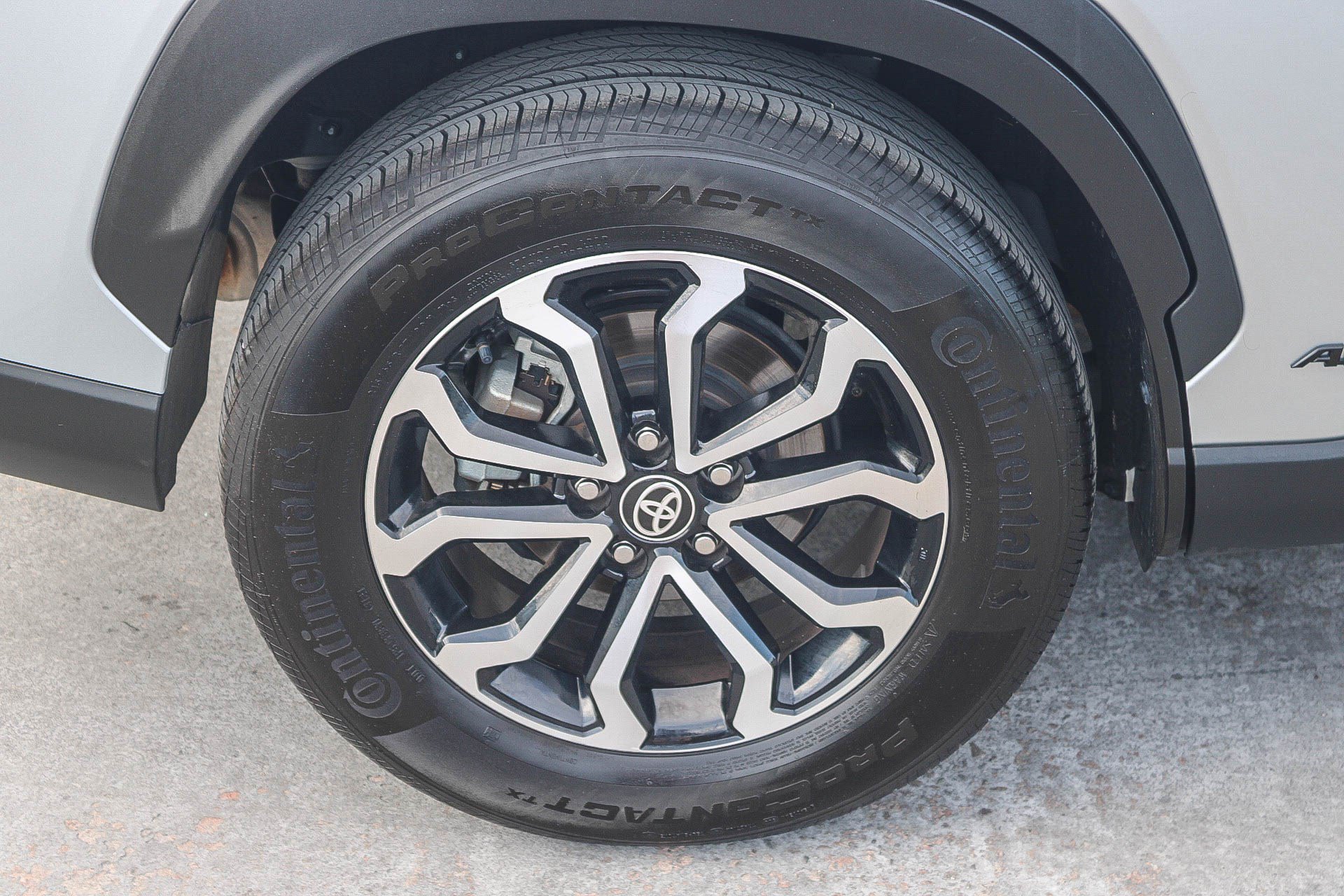 Certified 2024 Toyota Corolla Cross AWD Hybrid image 12