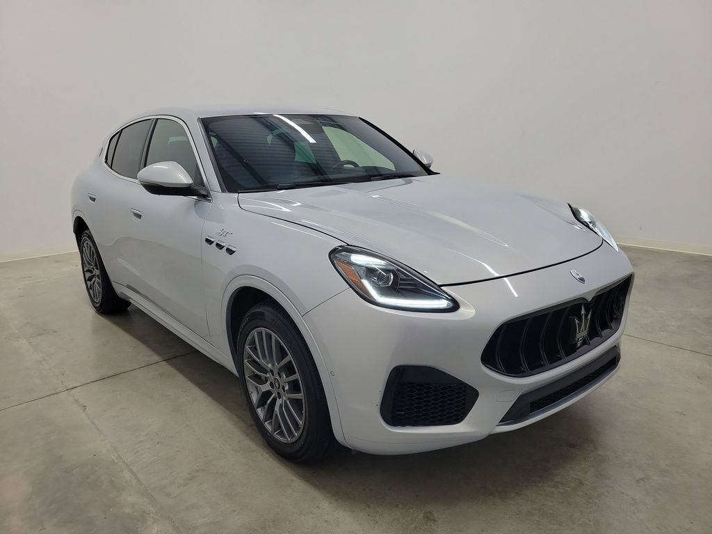 Used 2024 Maserati Grecale GT image 4