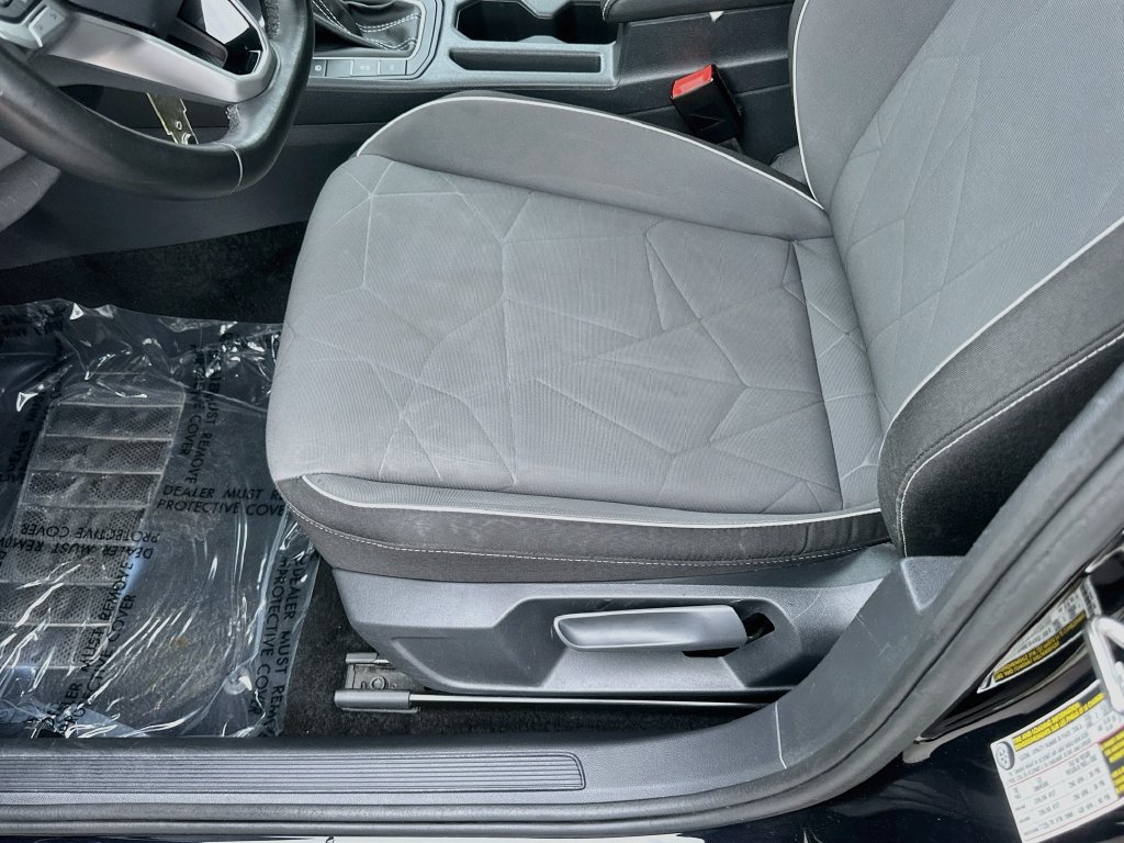 Used 2025 Volkswagen Jetta Sport FWD image 18