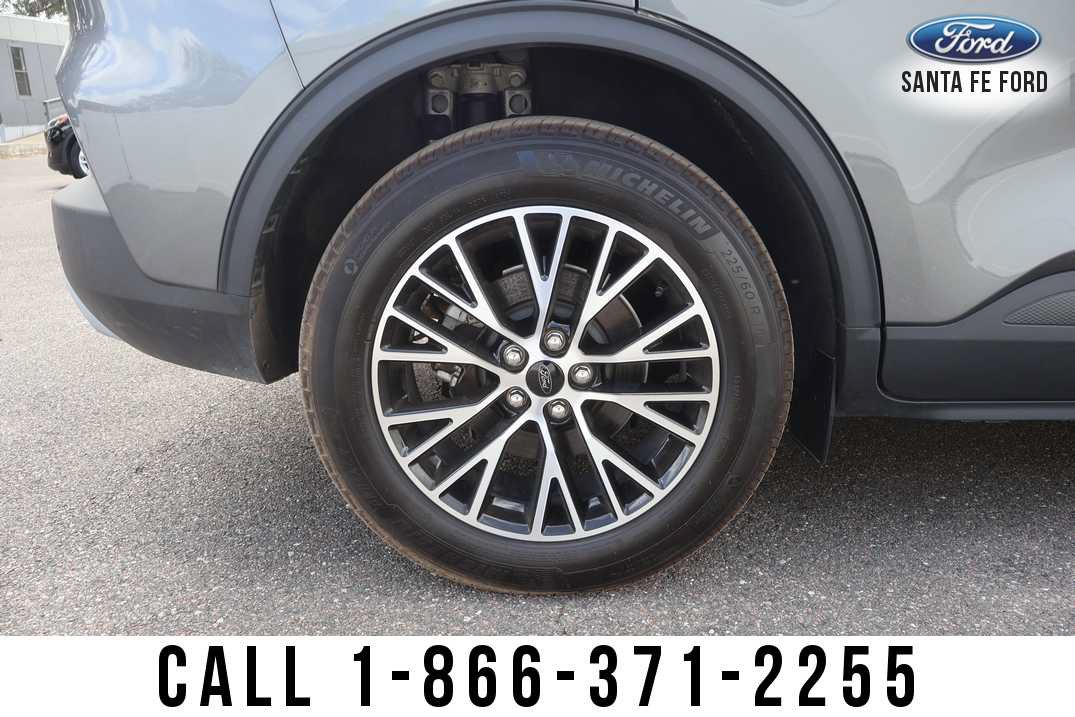 Used 2025 Ford Escape SE FWD image 6