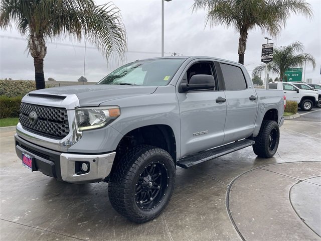 Used 2019 Toyota Tundra SR5 w/ SR5 Convenience Package image 4