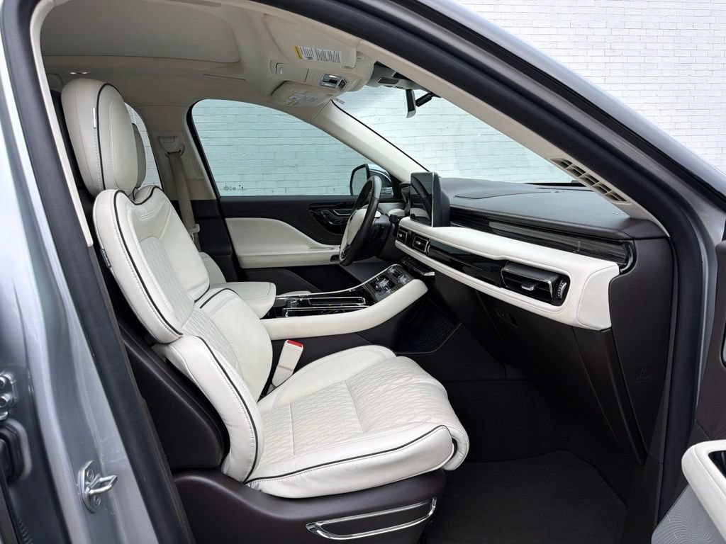 Used 2020 Lincoln Aviator Black Label w/ Dynamic Handling Package AWD/4WD image 13