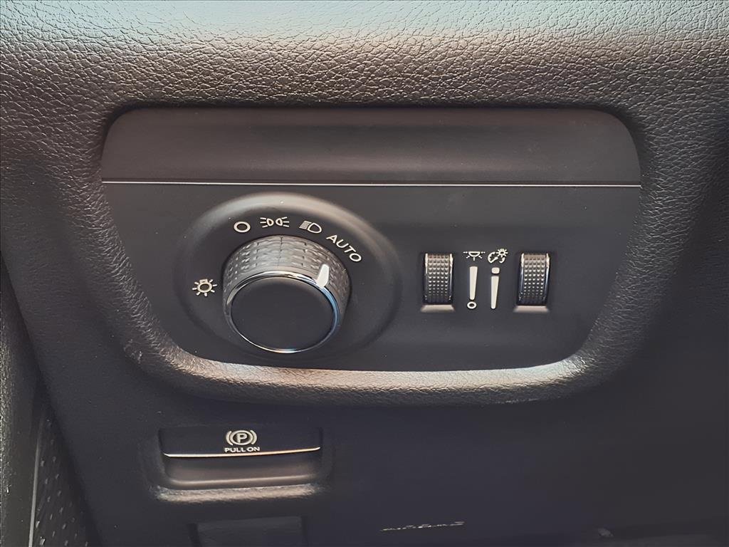 New 2025 Jeep Grand Cherokee L Altitude image 16