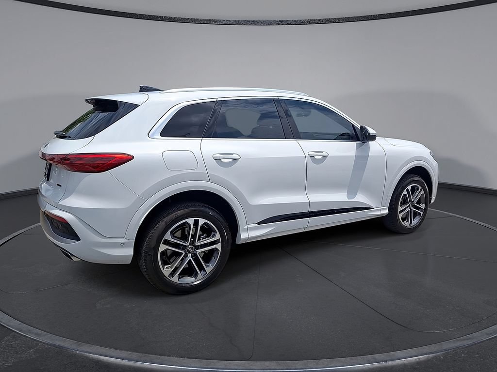Used 2025 Audi Q5 Premium AWD/4WD image 7