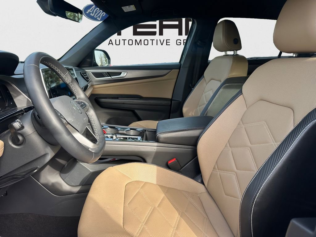 Used 2024 Volkswagen Atlas Cross Sport SE image 25