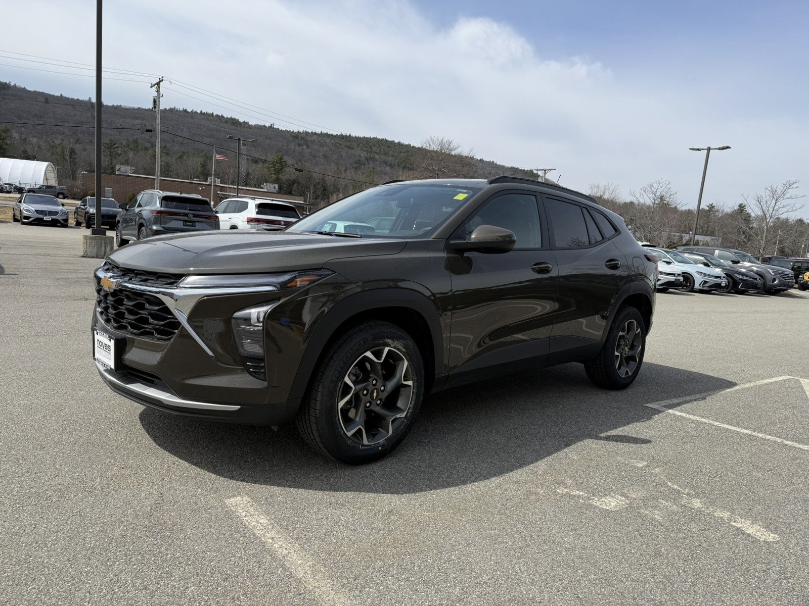 Used 2024 Chevrolet Trax LT w/ LT Convenience Package image 7
