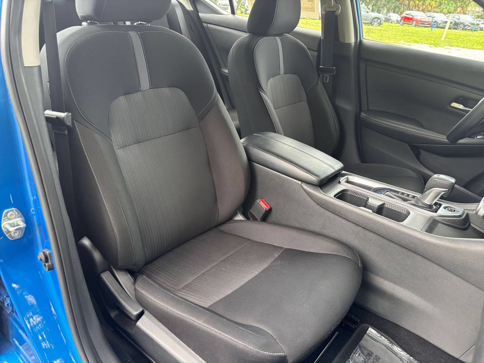 Used 2025 Nissan Sentra SV FWD image 36