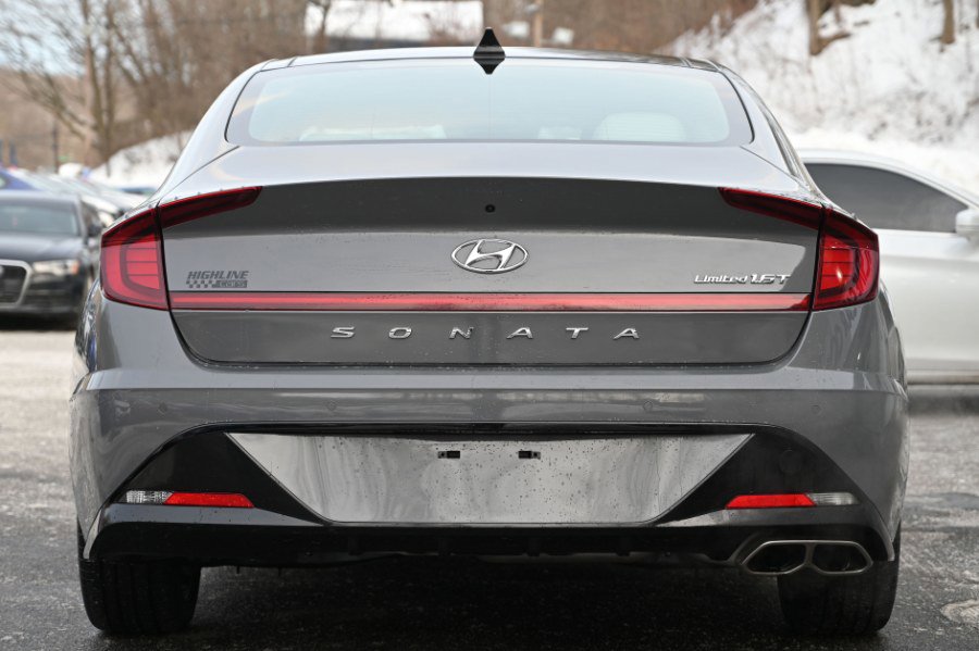 Used 2023 Hyundai Sonata Limited w/ Preferred Accessory Package image 6