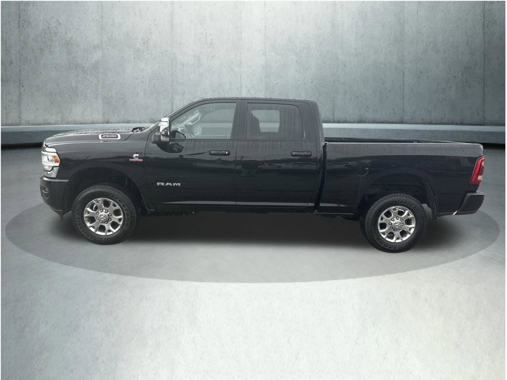 Used 2024 RAM 2500 Laramie AWD/4WD image 2