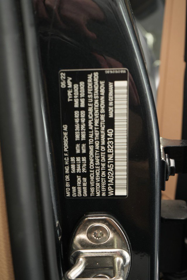 Used 2022 Porsche Macan S image 26