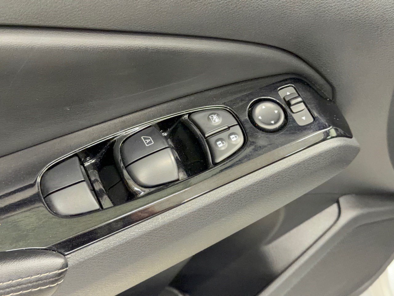 Used 2023 Nissan Altima 2.5 SV FWD image 15