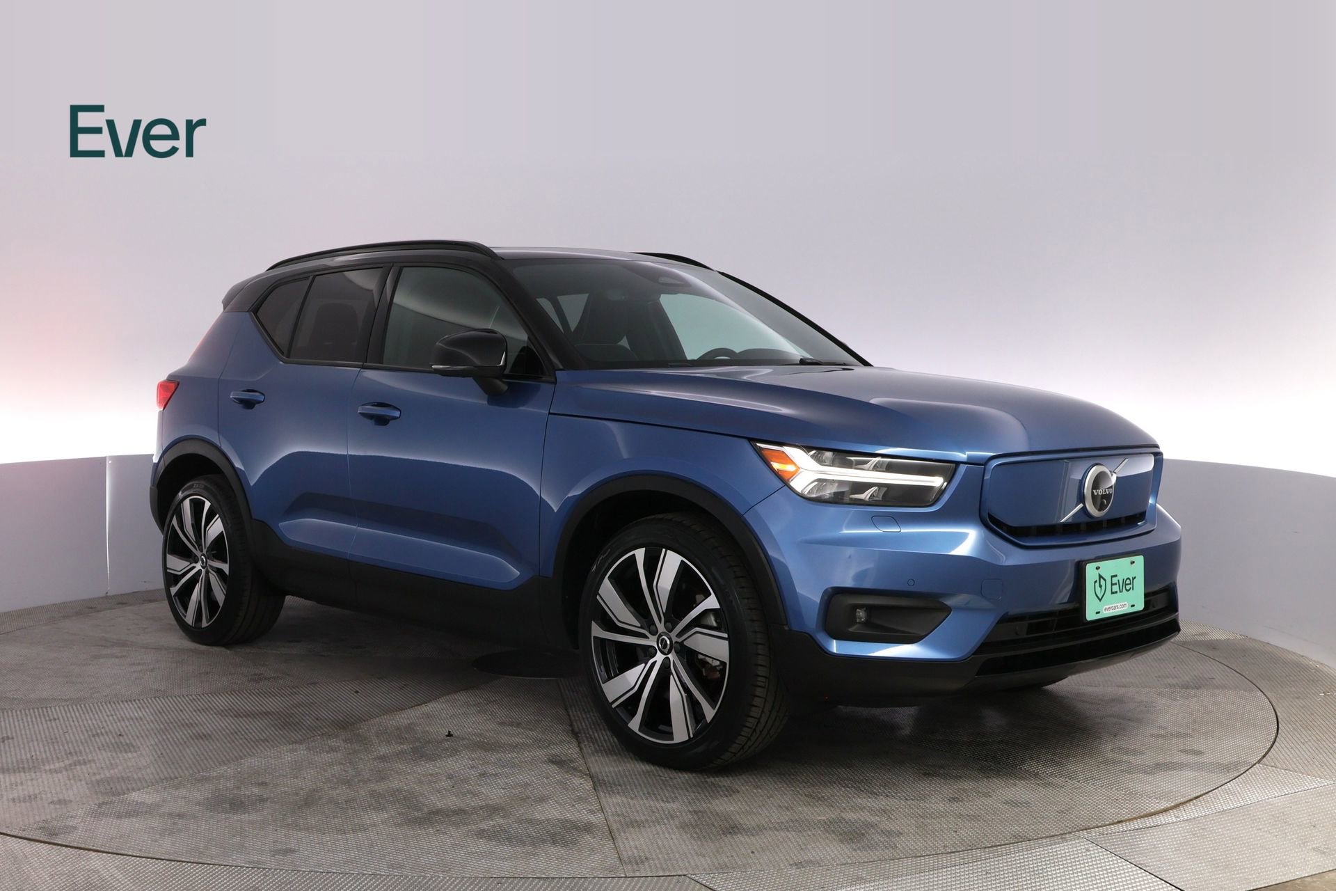 Used 2021 Volvo XC40 P8 Recharge w/ Advanced Package image 13