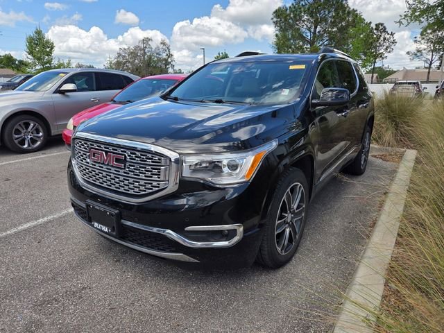 Used 2017 GMC Acadia Denali image 3