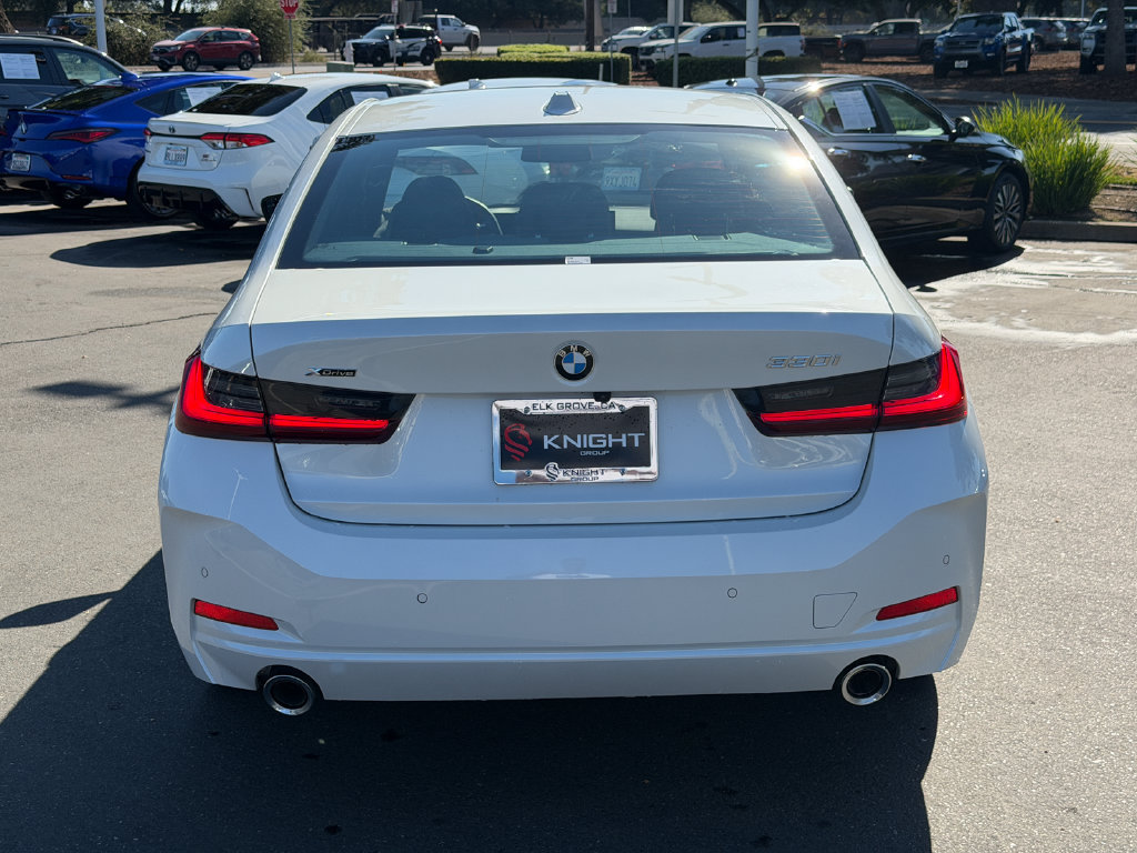 Used 2025 BMW 330i xDrive Sedan AWD/4WD image 7