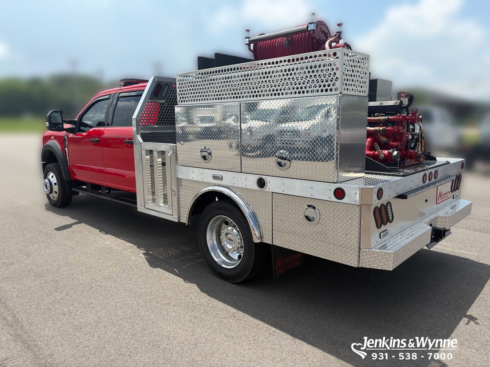 New 2025 Ford F450 XLT w/ XLT Value Package AWD/4WD image 3