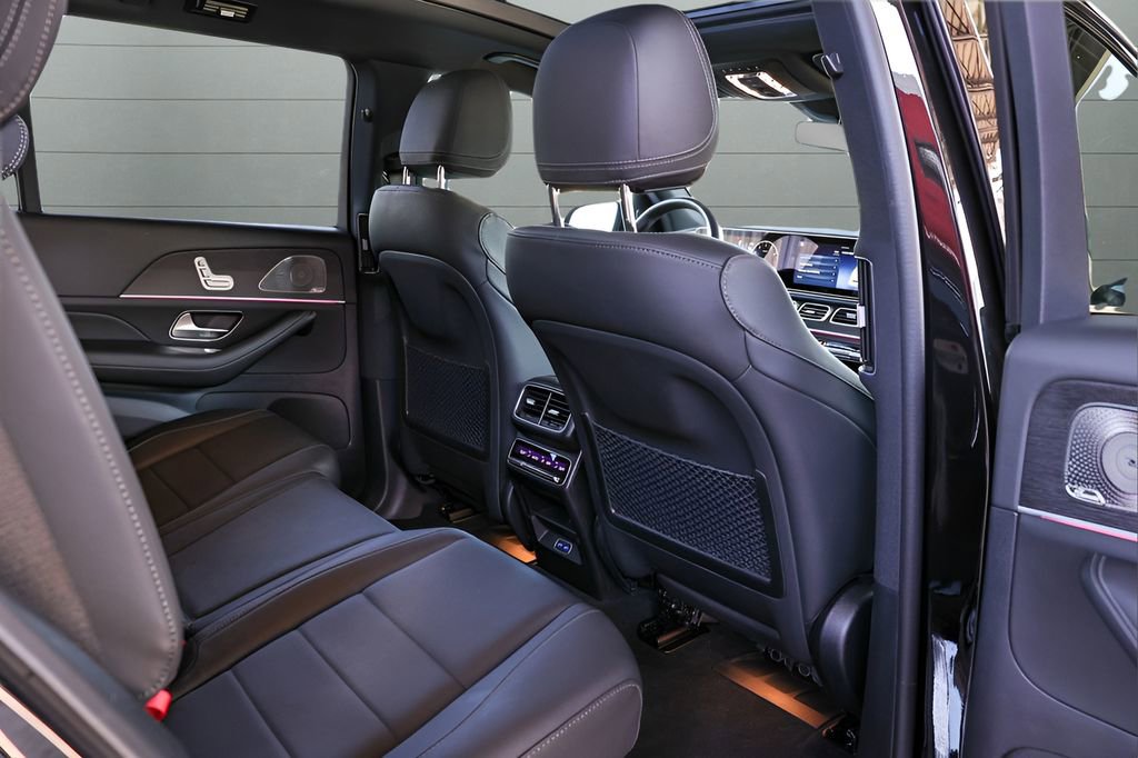 Used 2025 Mercedes-Benz GLS 450 4MATIC image 62