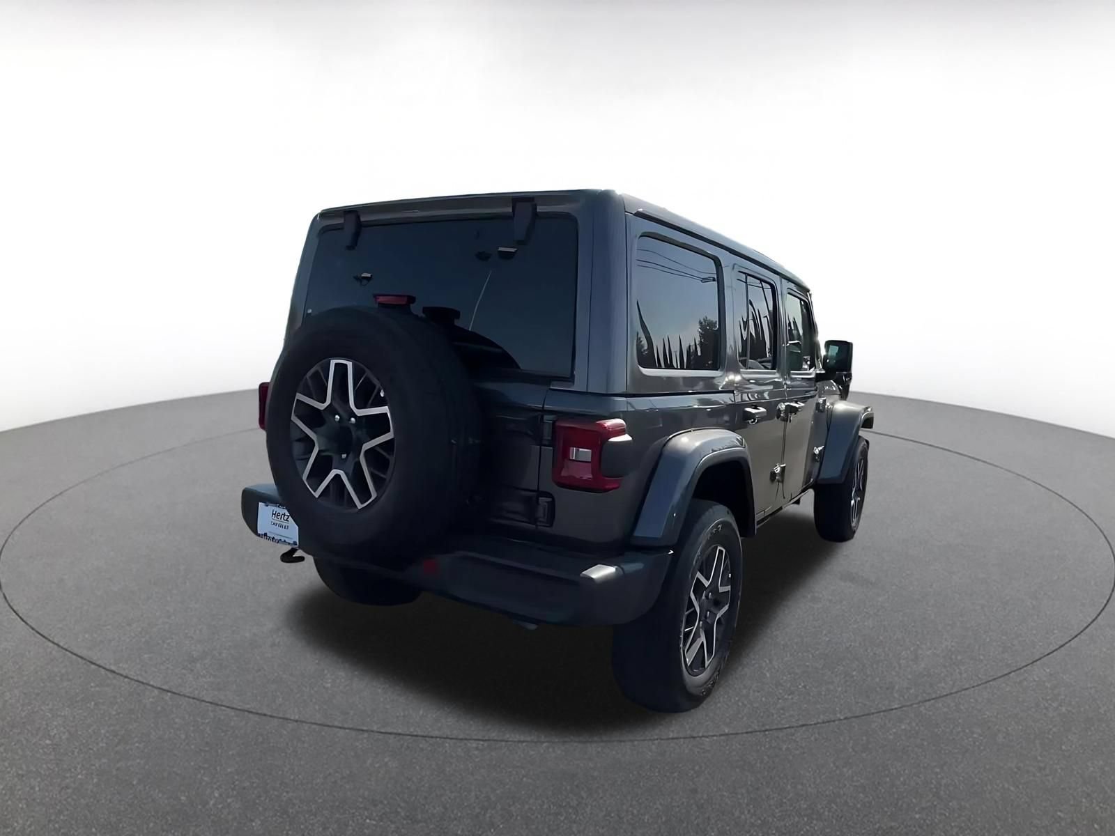 Used 2025 Jeep Wrangler Unlimited Sahara AWD/4WD image 11